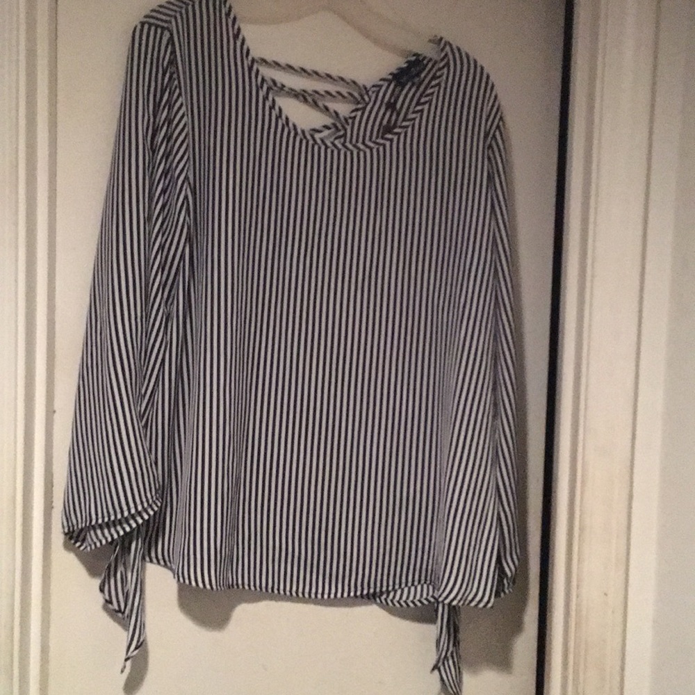 Zenobia long sleeved blouse